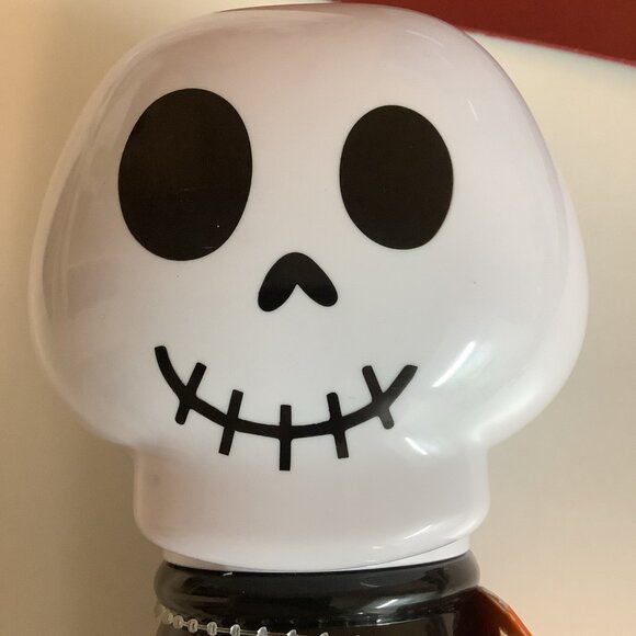 Skeleton Bubble Wand Battery Operated. New With Tags - Picture 2 of 4
